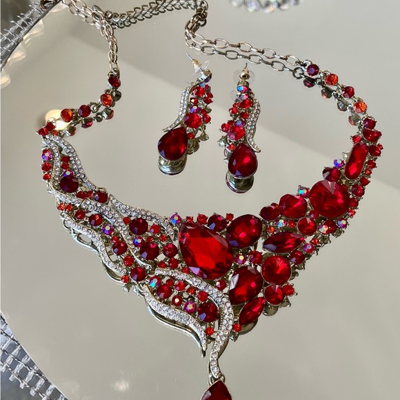 Fab retro “ruby”and rhinestones adjustable statement necklace w/ earrings. - Picture 2 of 8